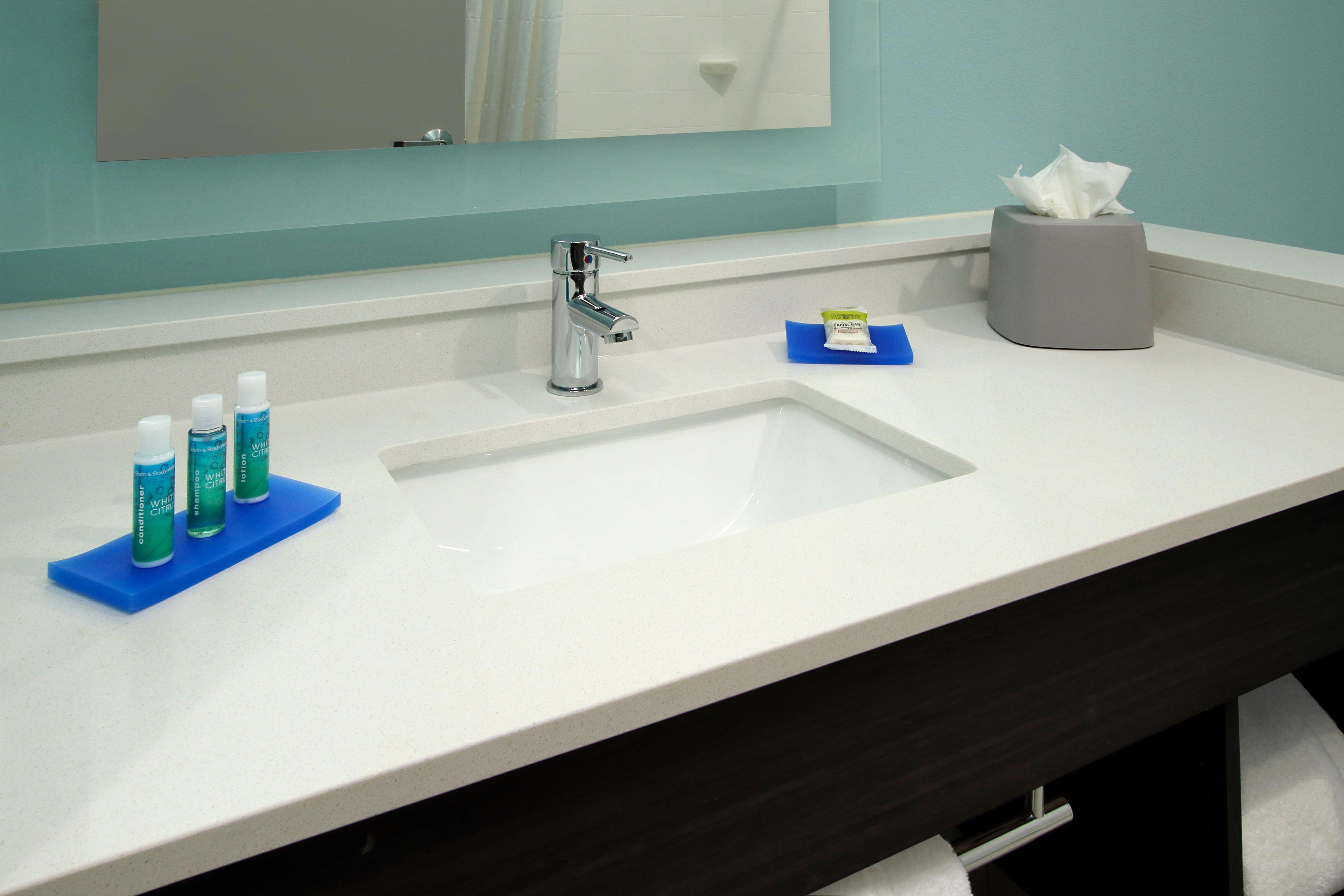 Holiday Inn Express & Suites - Lake Charles South Casino Area By Ihg Exteriör bild