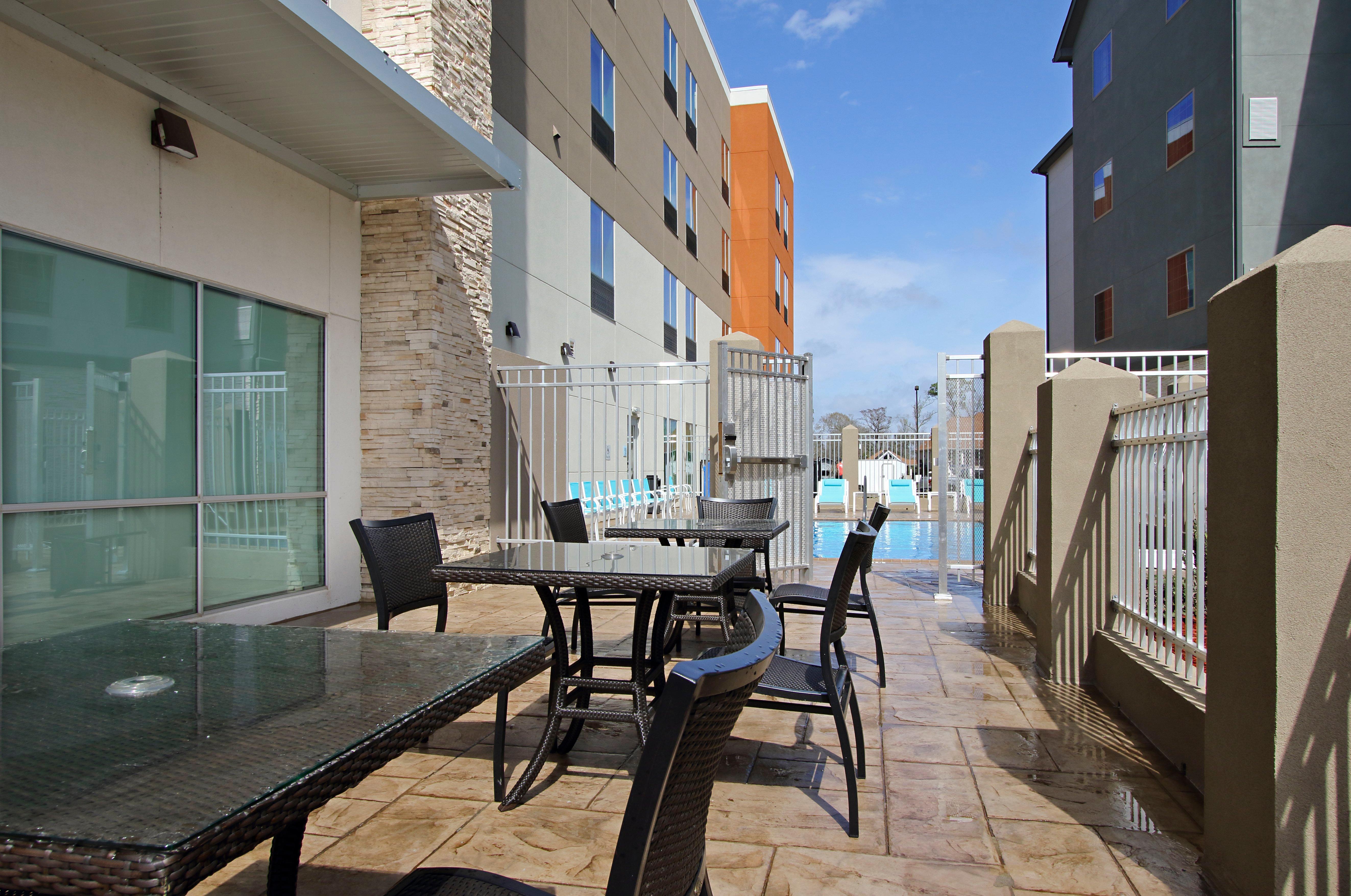 Holiday Inn Express & Suites - Lake Charles South Casino Area By Ihg Exteriör bild