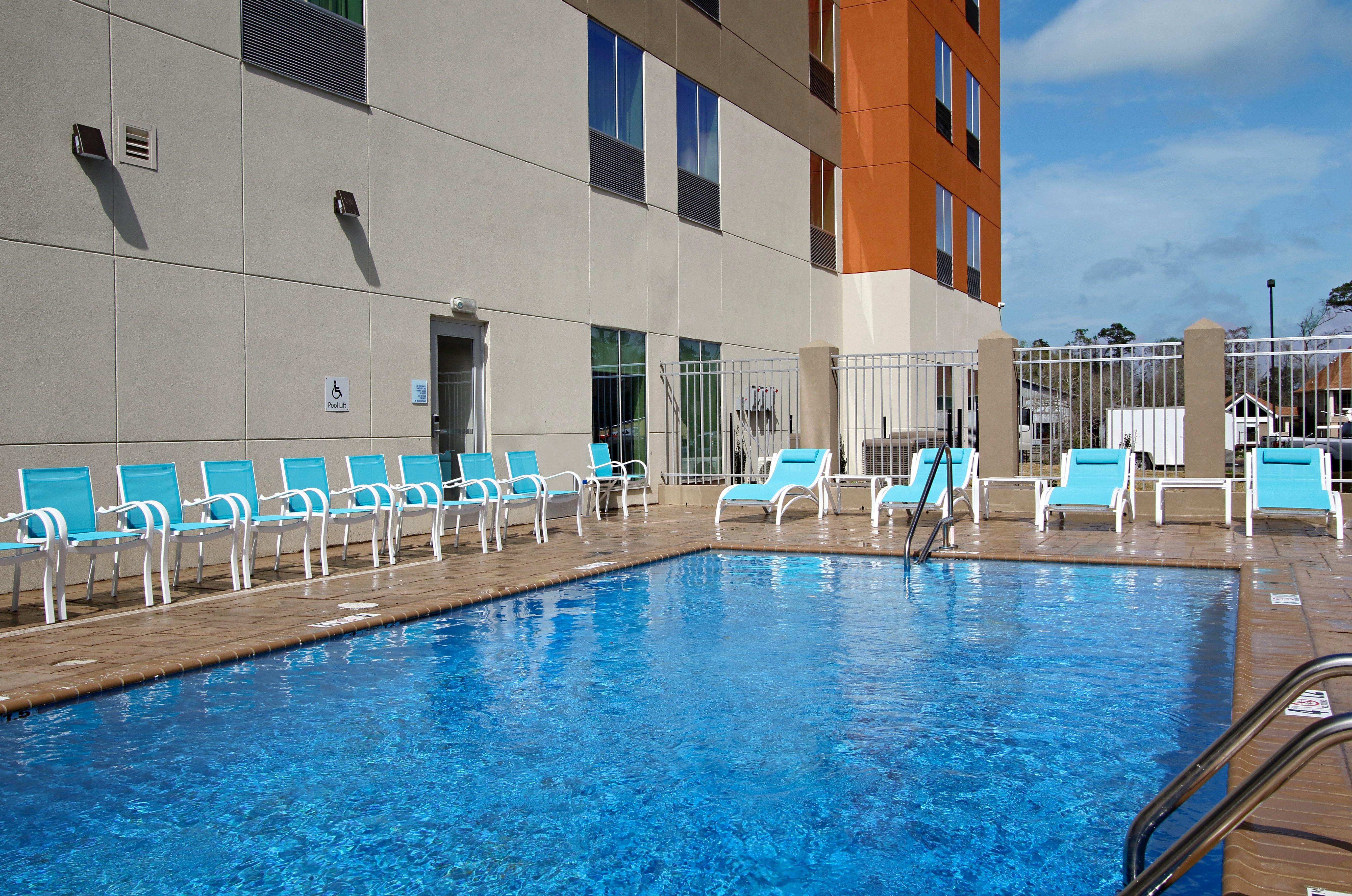 Holiday Inn Express & Suites - Lake Charles South Casino Area By Ihg Exteriör bild
